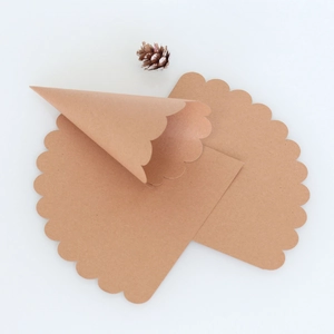 Brown kraft paper wedding petal cones with wavy edge design for DIY celebration party decor