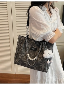 Floral tote bag with chain strap and pearl detail, stylish large shoulder bag for women