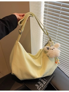 Borsa Tote in Tela a Grande Capacità da Donna Semplice Versatile Borsa a Spalla Casual con Ciondolo Coniglio di Peluche
