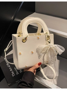 Women Daisy Embroidery PU Leather Shoulder Bag With Artificial Pearl Lace Bow Pendant Fresh Sweet Lady Square Handbag Daily Crossbody Bag
