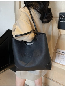 Retro large black tote bag with litchi grain leather and WWTU letter embossing