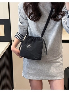 Women Fashion Mini Drawstring Bucket Bag Casual Nylon Crossbody Shoulder Bag With Contrast Stitching Solid Color Small Purse
