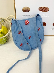 Sac Bandoulière en Toile Denim pour Femmes Vintage Broderie Cerise Floral Petit Sac à Main Mode Quotidienne Sac Seau Décontracté