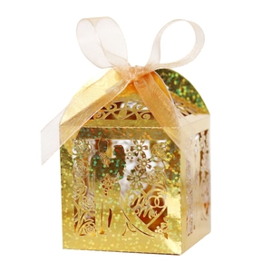 Laser Cut Hollow Heart Wedding Favor Boxes Glitter Paper Candy Gift Box With Ribbon Mr & Mrs For Ceremony Valentine Day Party