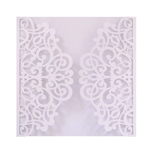 Élégante couverture d'invitation de mariage blanche découpée au laser avec dentelle