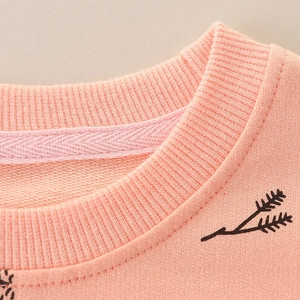 Fashionable girls' round neck sweatshirt in orange-pink with ribbed collar and wheat print