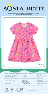 Detail of pink cotton girl dress with butterfly print, 100% cotton fabric and 2Y-7Y size chart