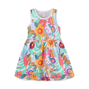 Ärmelloses Sommerkleid aus Baumwolle für Mädchen mit bunten Blumen und Schmetterlingen