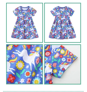 Detalles del vestido azul marino para niña con estampados de unicornio y diseño floral en A
