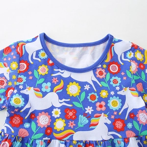 Vestido de princesa azul de manga corta para niñas con motivos de unicornios y flores