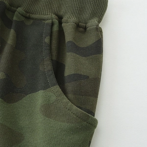 Short de sport camouflage pour garçon en coton tricoté avec taille élastique