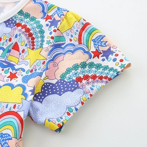 Robe d'été pour filles avec motifs arc-en-ciel et voiliers sur coton doux et léger