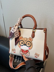 Cute bear tote bag in off-white textured leather with scarf handle and wide strap