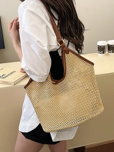 Sac fourre-tout d'été en paille avec anses en cuir marron, idéal pour la plage et le quotidien