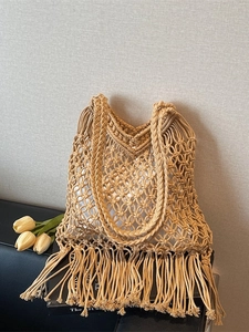 Bohemian Hollow Out Woven Tote Bag For Women Large Capacity Beach Vacation Shoulder Bag With Tassel Fringe Detail