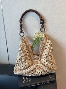 Bohemian Large Capacity Straw Woven Shoulder Bag Summer Beach Holiday Tote Bag With Wooden Beads Handle Women Handcrafted Bag