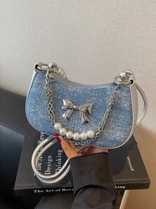 Vintage Denim Sparkle Underarm Bag For Women Silver Bow Artificial Pearl Chain Shoulder Crossbody Bag Trendy Y2K Style Small Hobo Bag
