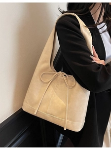 Sac fourre-tout minimaliste en cuir PU blanc crème avec nœud élégant pour le quotidien