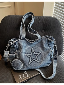 Grand Sac à Main en Denim Lavé Vintage pour Femmes Étoile Appliquée Sac à Bandoulière Avec Porte-monnaie Amovible Sac Casual