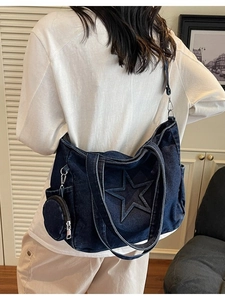 Sac fourre-tout rétro en denim avec surpiqûres étoiles et petit porte-monnaie rond
