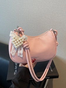 Borsa Hobo da Donna in Pelle PU con Texture Litchi Pendente a Cuore di Künstliche Perle Fiocco in Pizzo Borsa a Tracolla Sottobraccio
