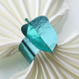 Laser Cut Pearl Paper Napkin Rings Shiny Mirror Reflective Leaf Butterfly Napkin Holders For Wedding Banquet Party Table Decor