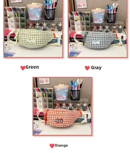 Trois sacs de poitrine à motif pied-de-poule en vert, gris et orange brodés stay