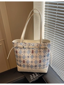 Sac Fourre-tout en Toile Frais de Niche Grande Capacité Sac à Épaule Imprimé Motifs de Dessins Animés Pour Femmes