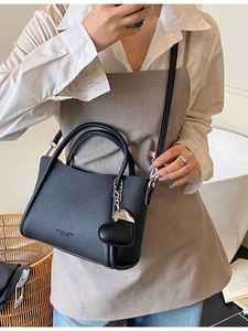 Fashion Women PU Leather Bucket Bag Minimalist Contrast Color Litchi Texture Handbag Shoulder Crossbody Bag With Heart Charm