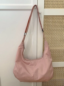 Women's Large Capacity Nylon Hobo Bag Minimalist Heart Embroidered Crossbody Bag Adjustable Strap Lightweight Casual Bag