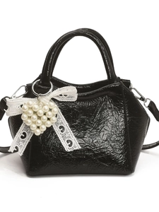 Borsa a secchiello in pelle nera stropicciata con cuore di perle e fiocco in pizzo
