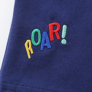 Jungen Shorts in Marineblau mit farbenfroher ROAR Dinosaurier Stickerei aus Baumwolle