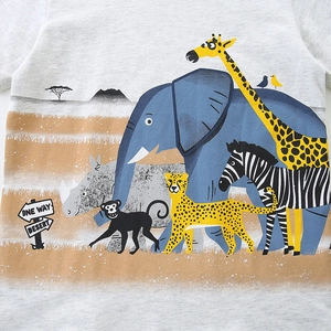 Boys grey cotton t-shirt with safari animals cartoon print and round neck short sleeves