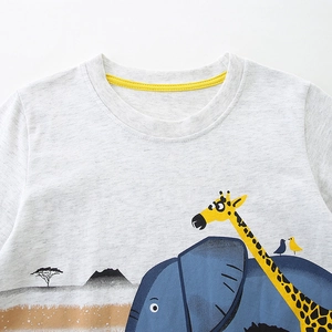 Short sleeve kids T-shirt with cartoon elephant and giraffe print on grey cotton fabric