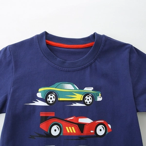 T-shirt bleu marine pour garçons avec imprimés voitures de course colorées et col rond
