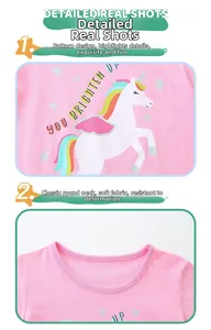 Dettaglio della t-shirt rosa in cotone con stampa unicorno e classico scollo rotondo