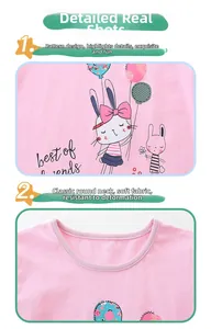Gros plan d'un t-shirt rose pour fille avec motif lapin et encolure ronde en coton