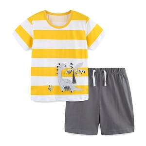 Ensemble d'été en coton pour garçon avec t-shirt rayé jaune et broderie dinosaure