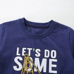 T-shirt bleu marine en coton pour garçon avec motif de grue jaune et col rond classique