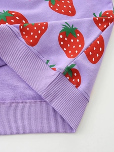 Girls purple strawberry print sweatshirt with ribbed hem and high-quality knit texture