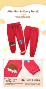 Broderie détaillée de hérisson et champignon sur pantalon de jogging en coton rouge