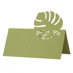 Marque-place feuille de monstera vert foncé découpé au laser pour mariage tropical