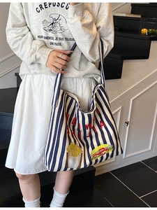 Grand sac fourre-tout en toile à rayures avec broderie pour étudiantes et bureau quotidien