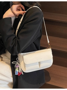 Retro PU Leather Pillow Shoulder Bag For Women Fashion Flip Crossbody Bag With Artificial Pearl Bow Doll Charm Versatile Underarm Handbag