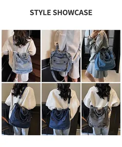 Detailaufnahmen der Denim-Einkaufstasche mit Kordelzug und Taschen in verschiedenen Farben