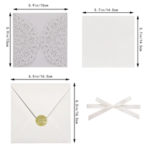 Dimensions du faire-part découpé au laser avec étui de 15 cm et enveloppe de 16,5 cm