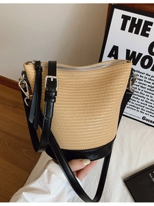 Women Straw Woven Bucket Bag PU Leather Patchwork Crossbody Bag Casual Summer Beach Shoulder Bag With Adjustable Strap