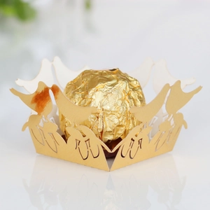 Laser-cut gold bird hollow candy holder with chocolate inside for wedding party decor
