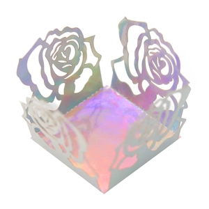Boîte cadeau irisée découpée au laser avec motifs de roses pour mariages et anniversaires