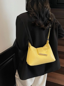 Minimalistische leuchtend gelbe PU Leder Schultertasche mit goldener Metallverzierung